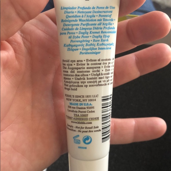 Kiehl’s Rare Earth Deep Pore Daily Cleanser - Picture 3 of 6